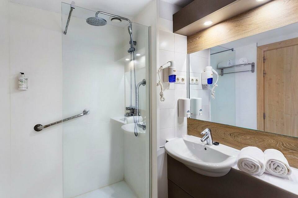 B&B HOTEL Madrid Las Rozas 5