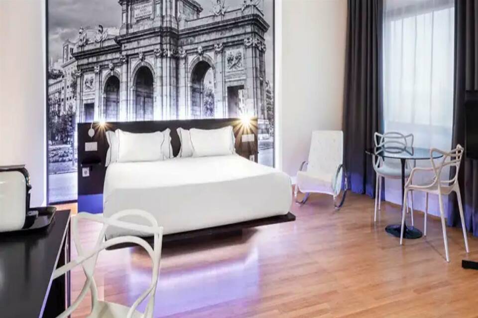 B&B HOTEL Madrid Aeropuerto T4 5