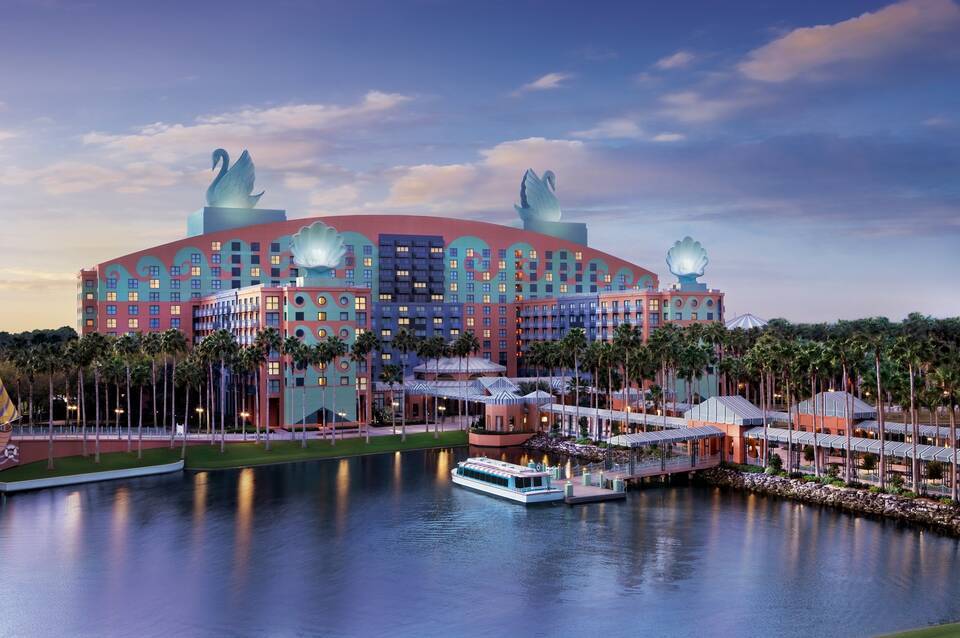 Walt Disney World Swan Hotel 3