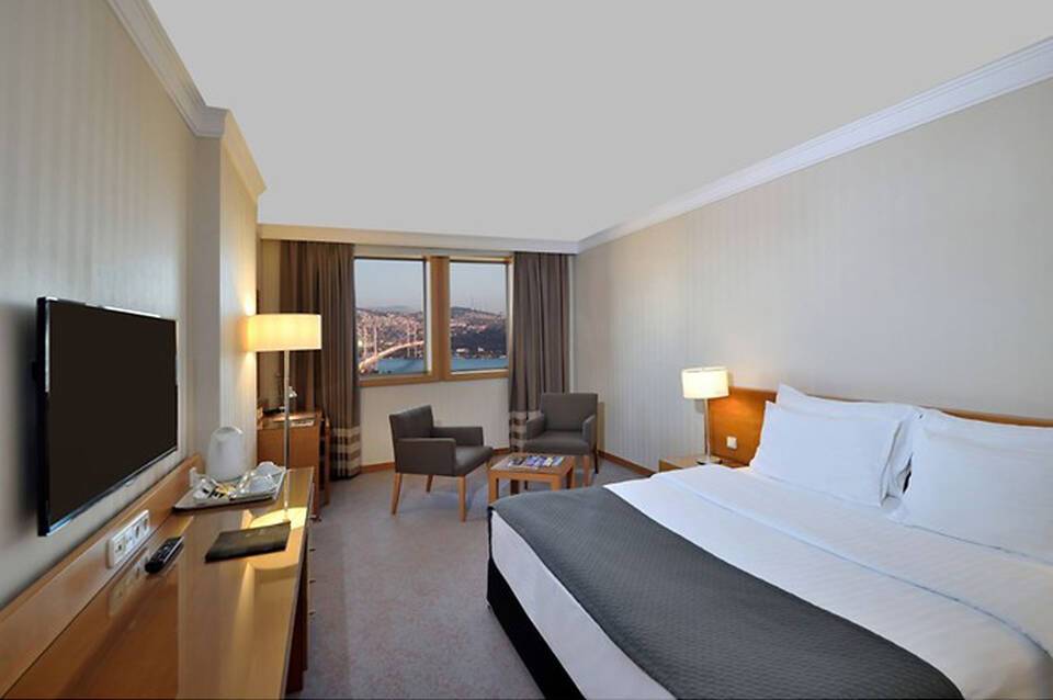 Mövenpick Hotel Istanbul Bosphorus 1