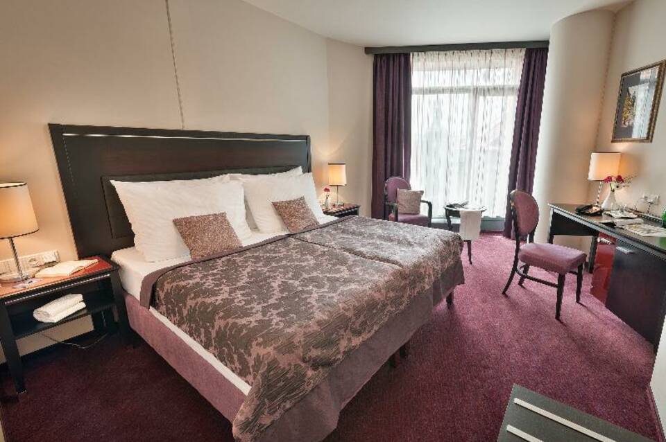 EA Hotel Embassy Prague 3