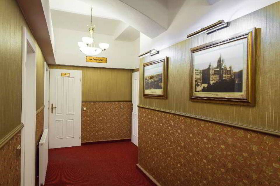 Hotel Taurus 5