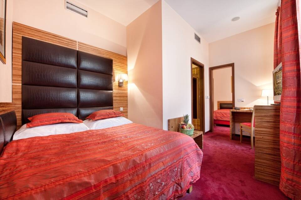 EA Hotel Sonata 3