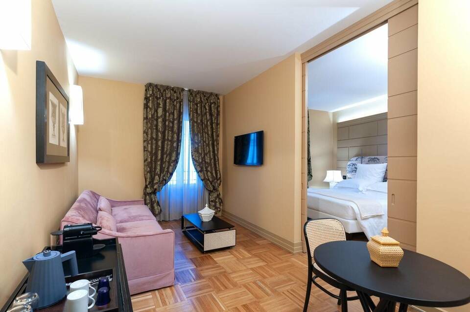 Hotel Firenze Number Nine 5