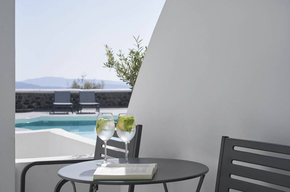 Mr. & Mrs. White Oia - Santorini 5