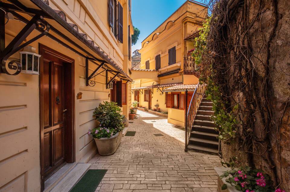 House Garden Rome 1