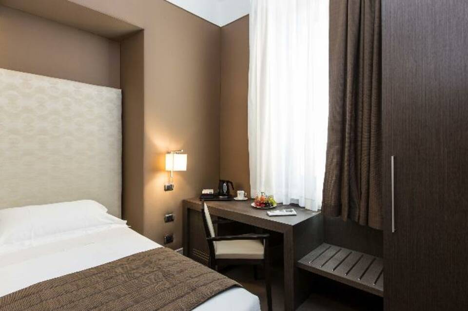 Monti Palace Hotel Roma 4