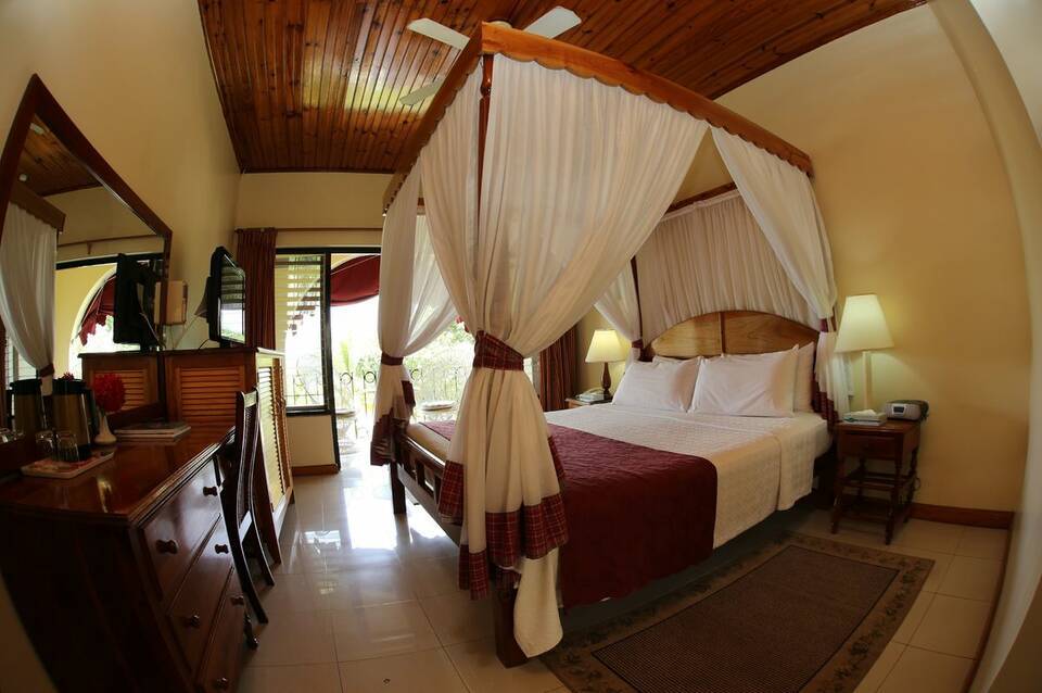 Charela Inn 2