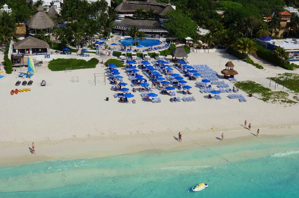 The Reef Playacar Beach Resort & Spa 4