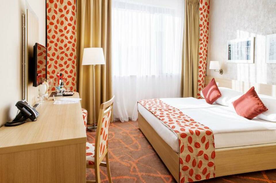 Iris Hotel Eden 2
