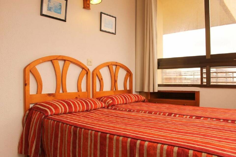 Halley Hotel & Apartments Affiliated by Meliá 5