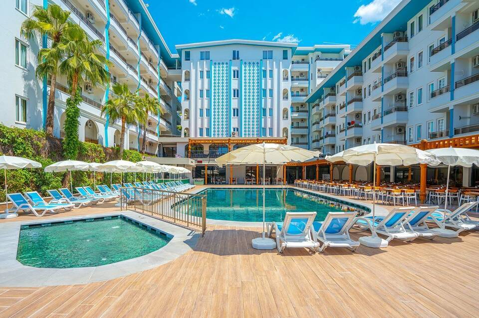 Blue Star Hotel 3