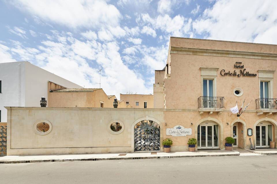 Corte Di Nettuno 3