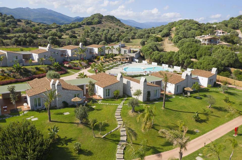 Cala Sinzias Resort 1