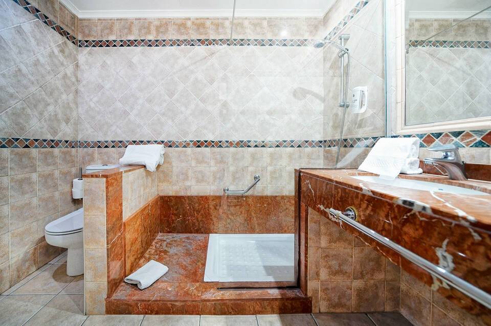 Bull Vital Suites & Spa 5