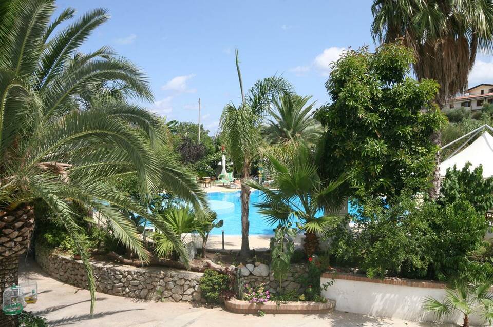 La Bussola Hotel Restaurant 1