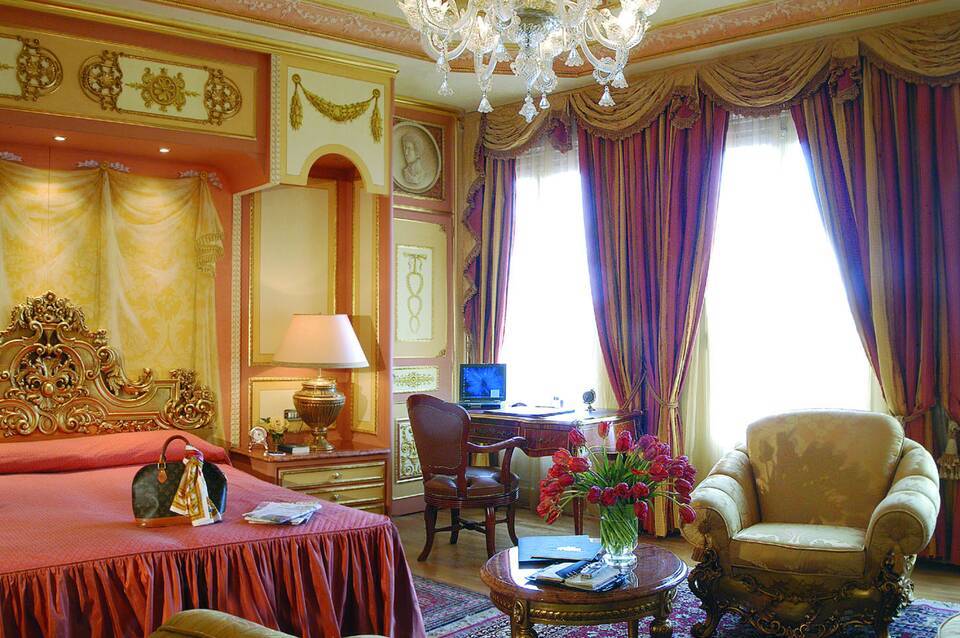 Regina Palace 4