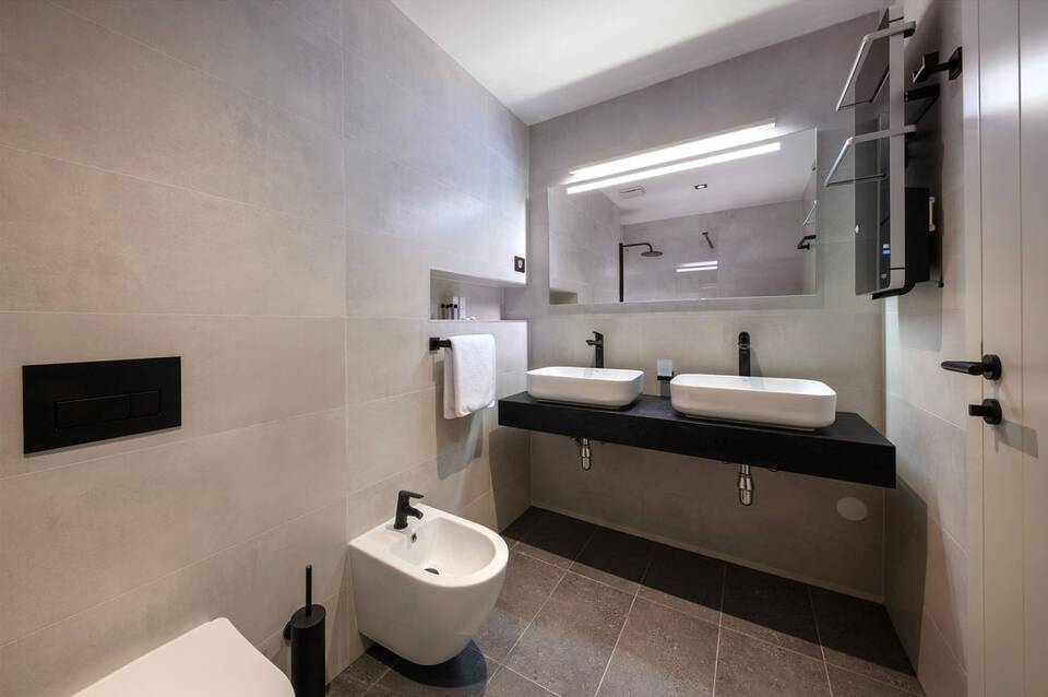 SeeSea Hotel 2