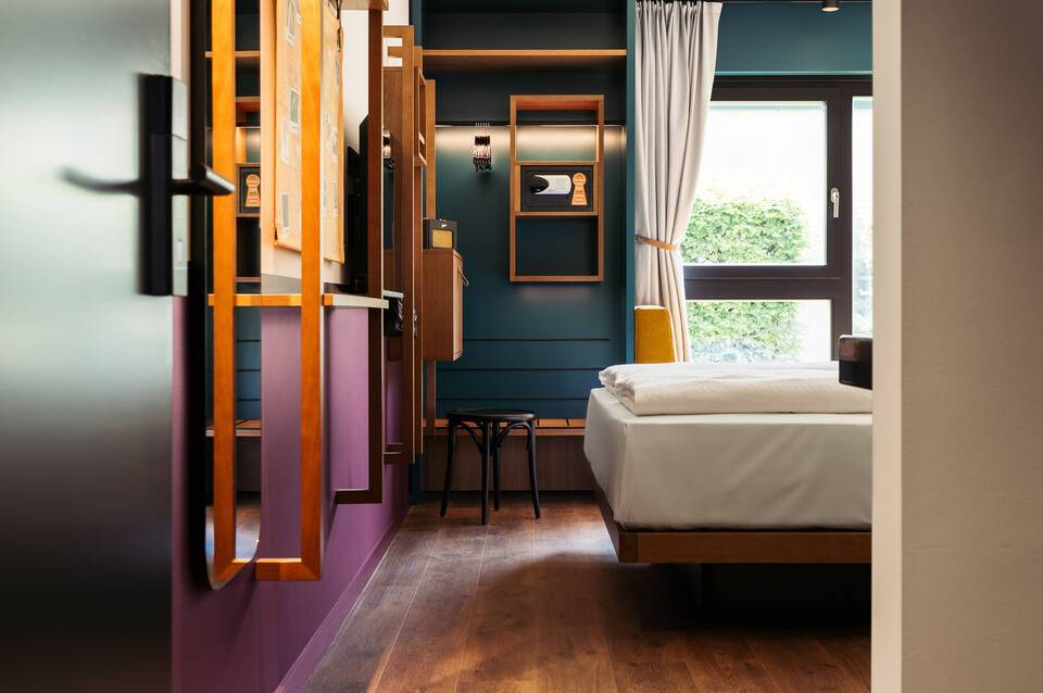 Hotel Schani UNO City 2