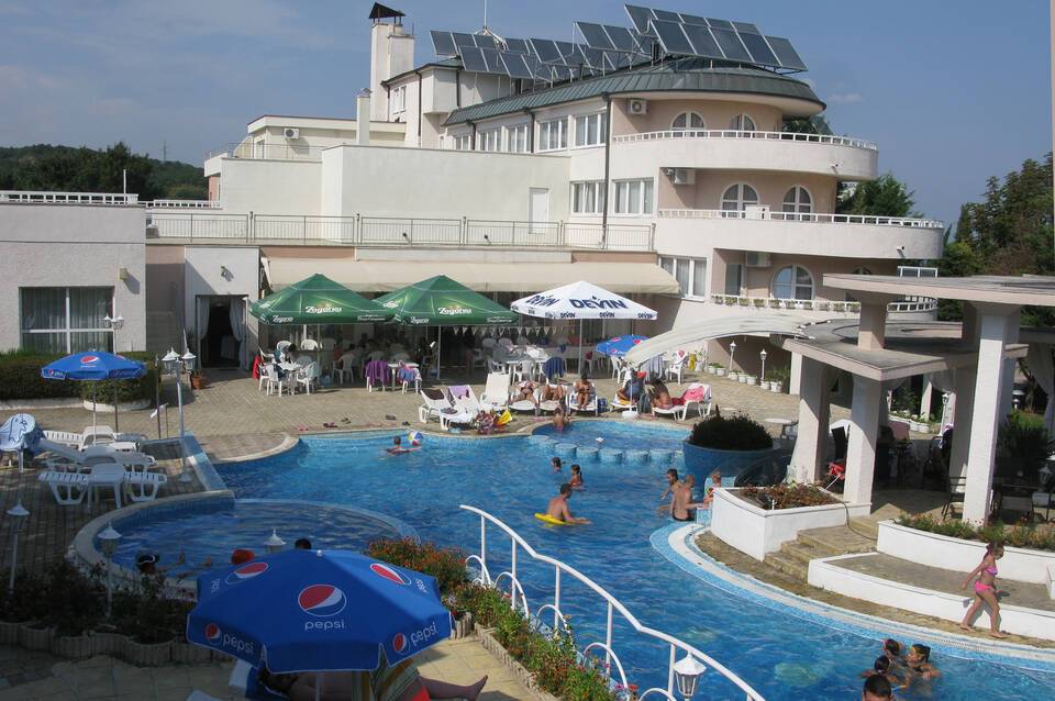 Bellevue Hotel 1