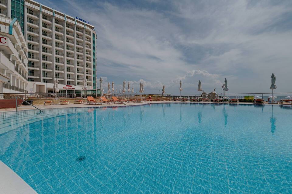 Berlin Golden Beach Hotel 3