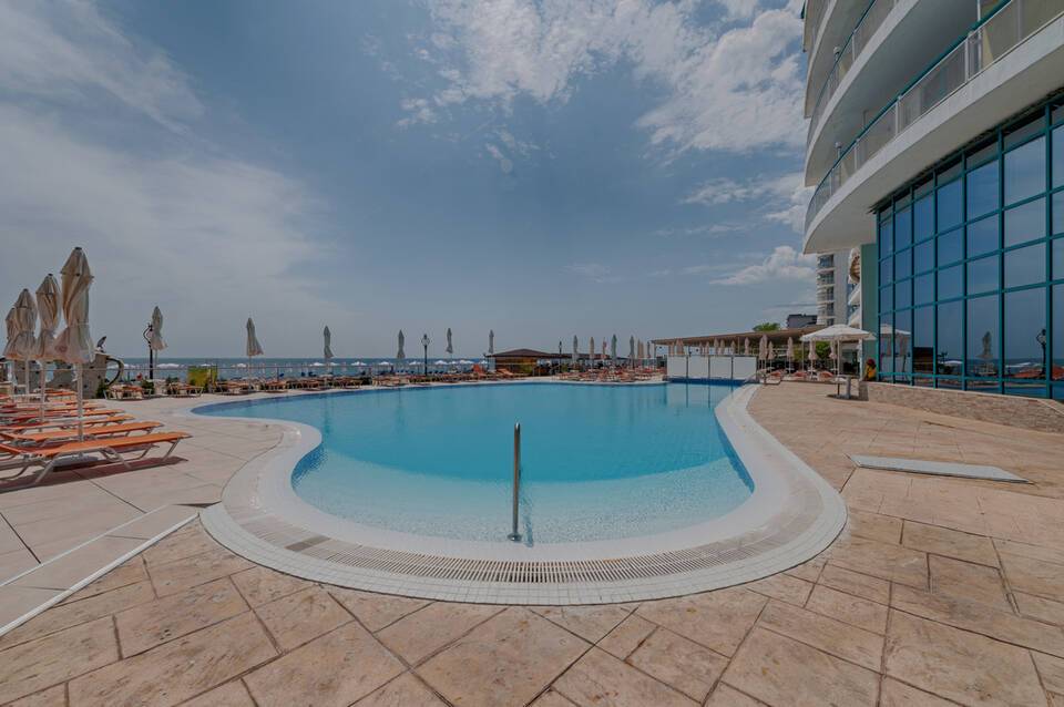 Berlin Golden Beach Hotel 4