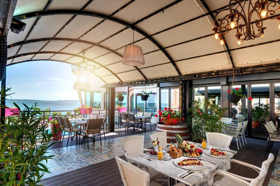 Grand Hotel Sveti Vlas 3
