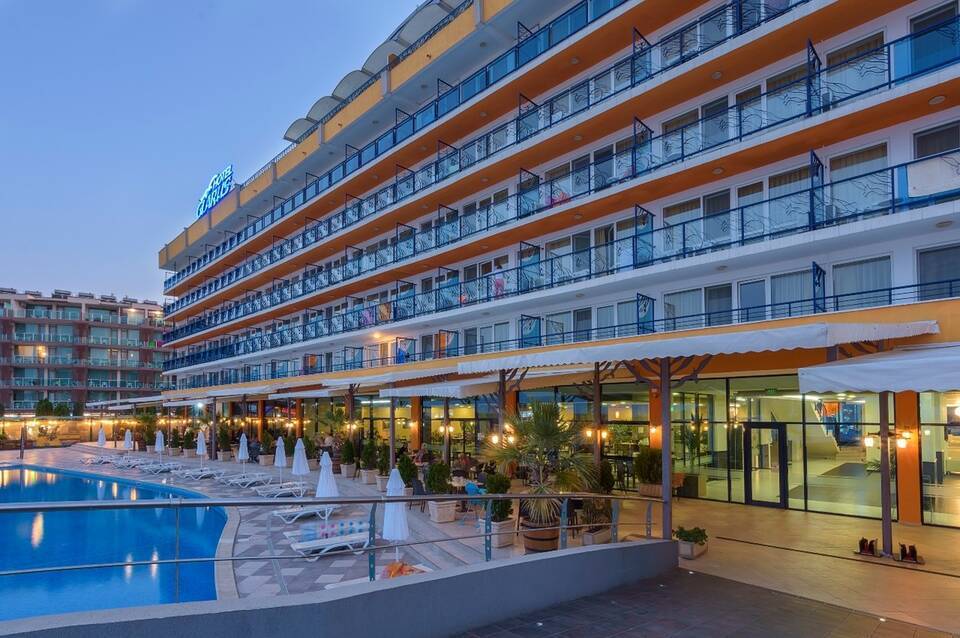 Hotel Glarus 1