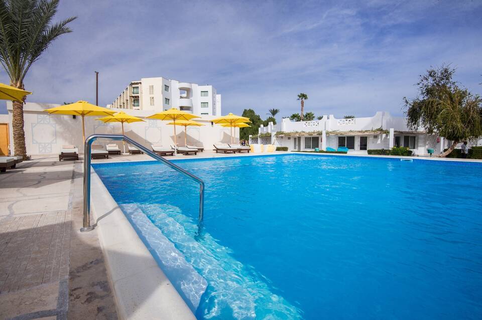 Shams Lodge Water Sports Resort 2