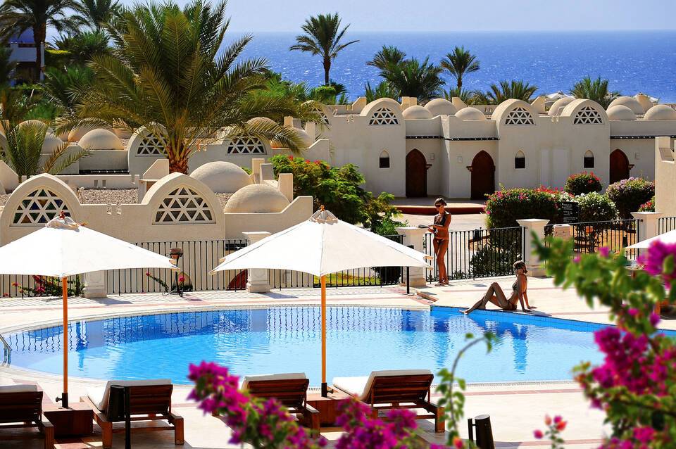 Reef Oasis Beach Resort 4
