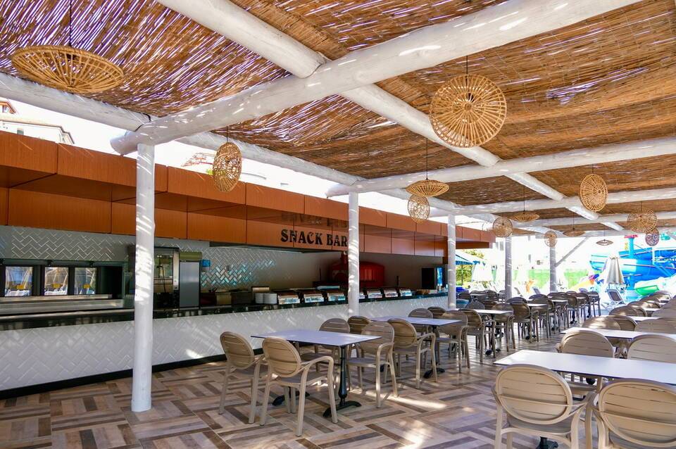 Blue Wave Suite Hotel 4