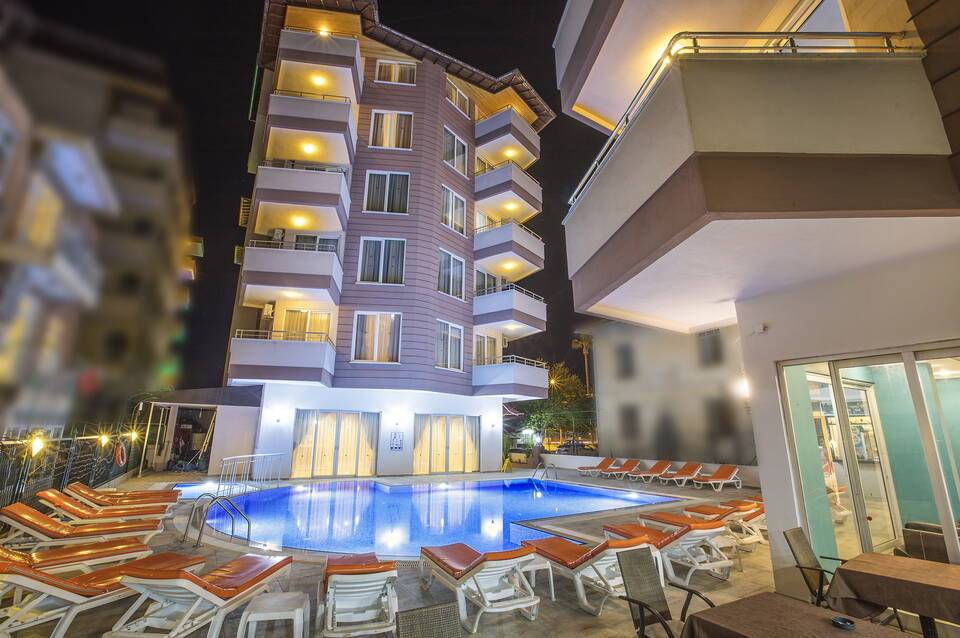 Hawaii Suite Beach Hotel 1