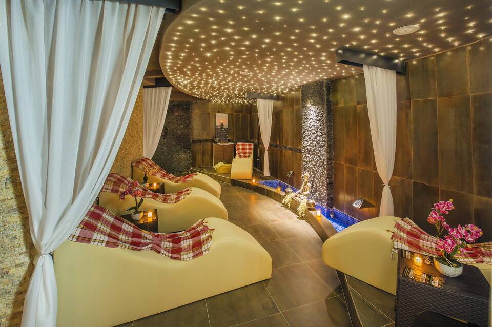 Hawaii Suite Beach Hotel 4