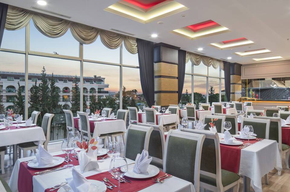 Grand Ring Hotel 1