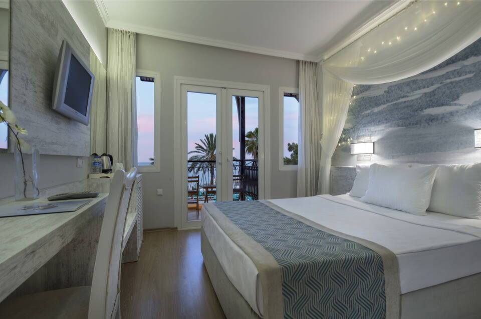 Grand Ring Hotel 3