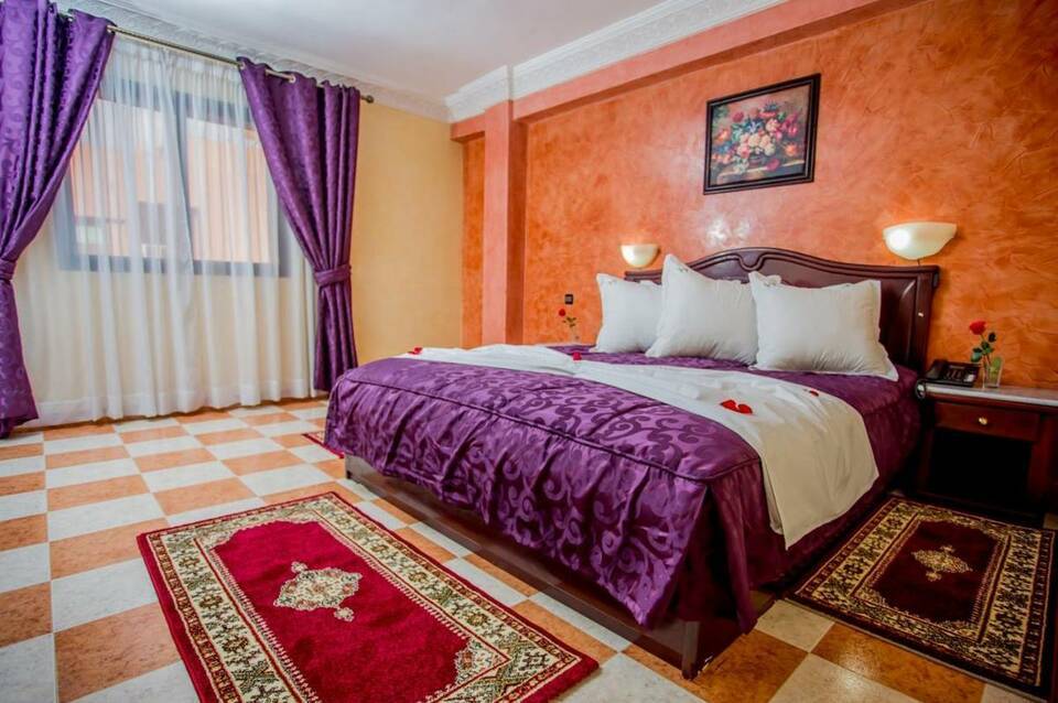 Hotel Les Ambassadeurs 5