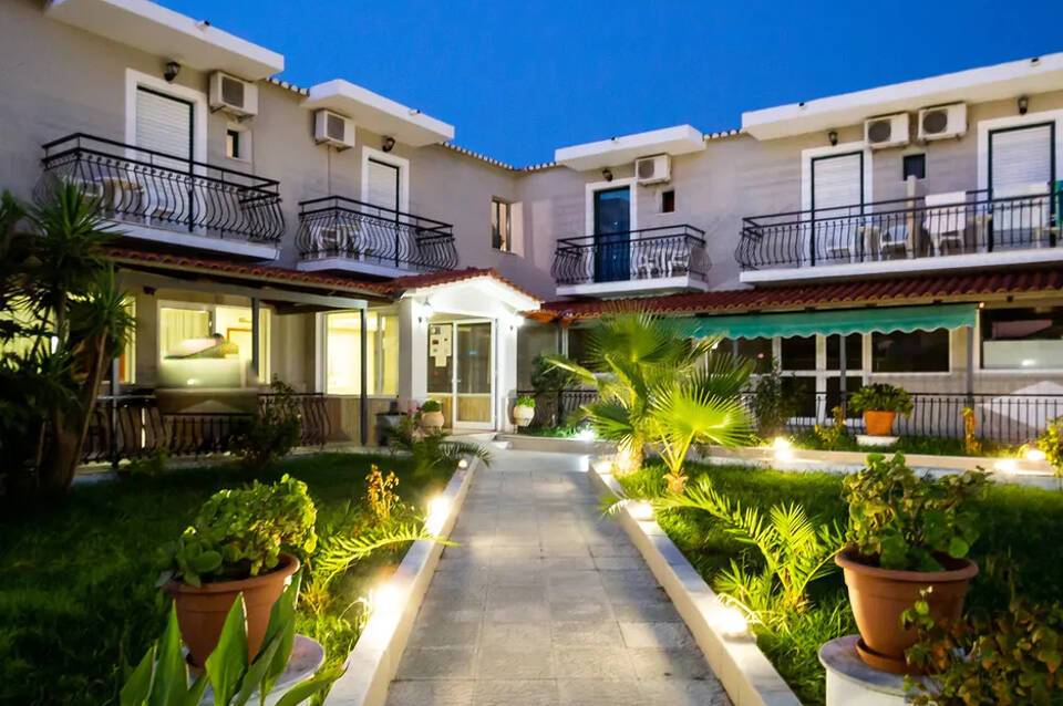 Hotel Perkes Complex 5