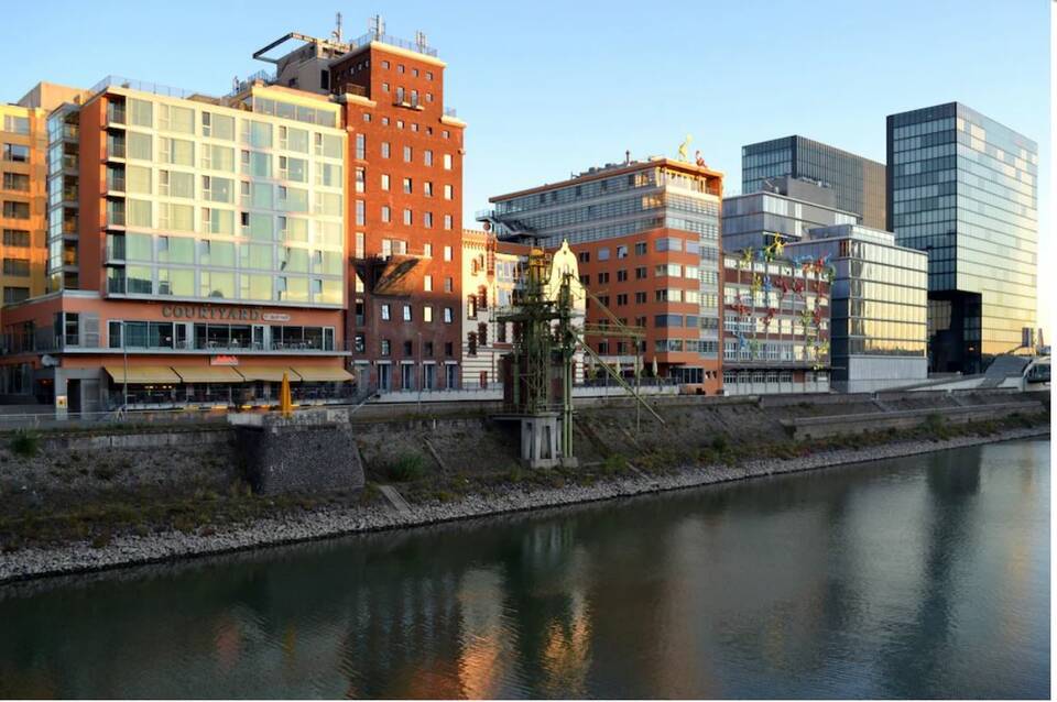 Courtyard Düsseldorf Hafen 4