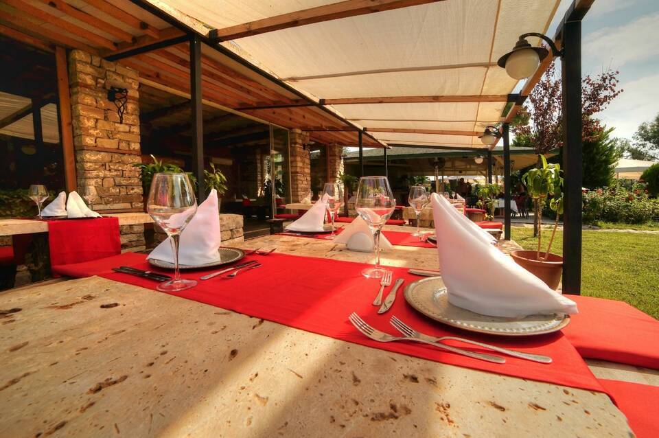Zena Resort Hotel 3