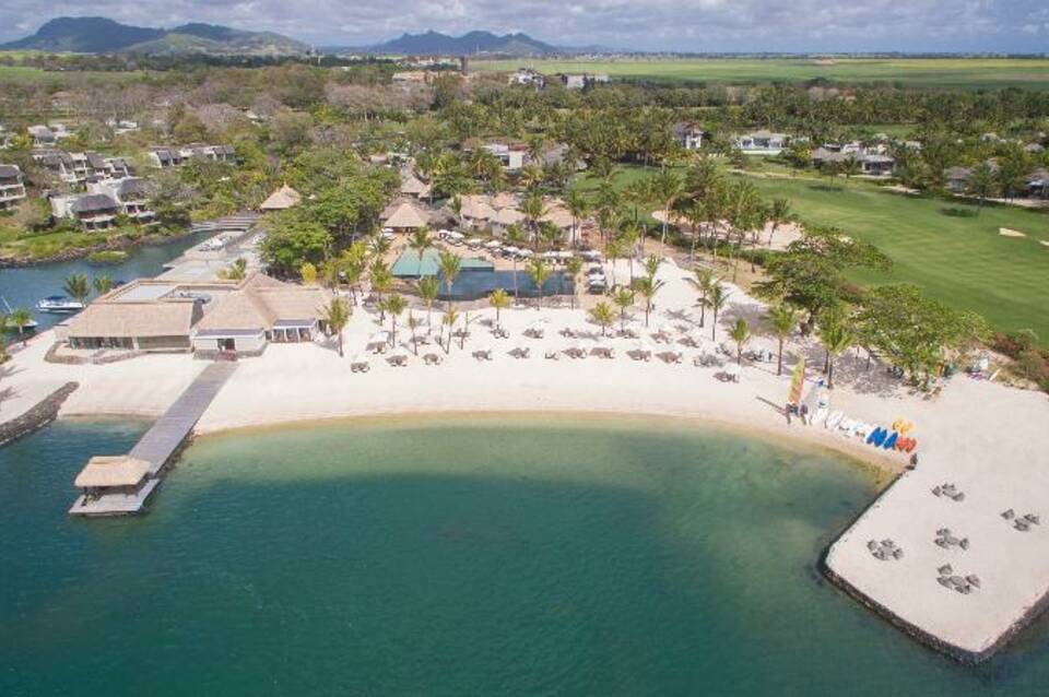The Bay Club at Anahita 3