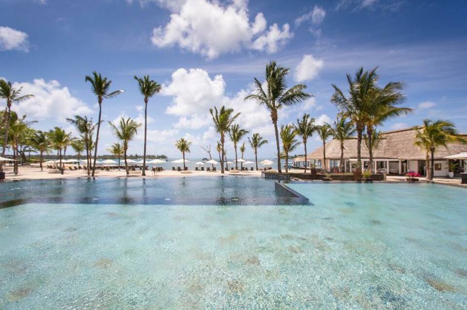 The Bay Club at Anahita 5