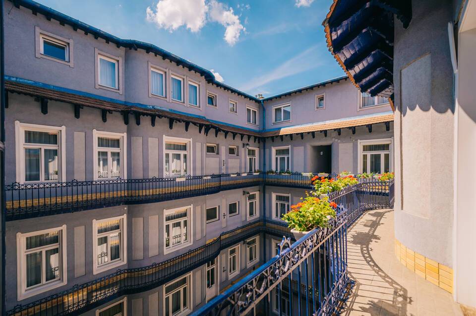 Baross Hotel by Mellow Mood Hotels 1