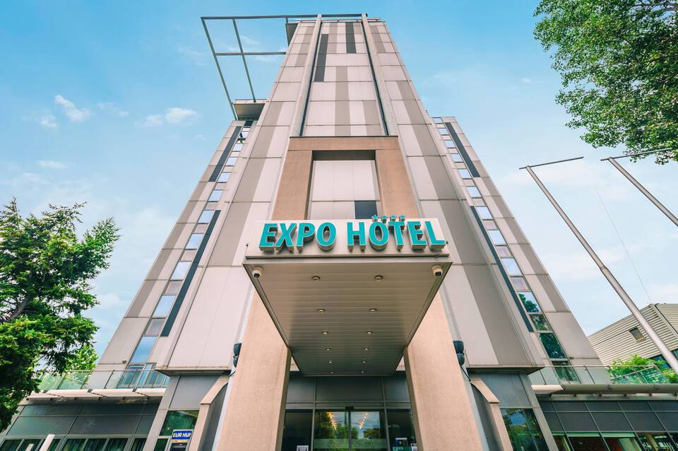 Expo Tower by Mellow Mood Hotels 1
