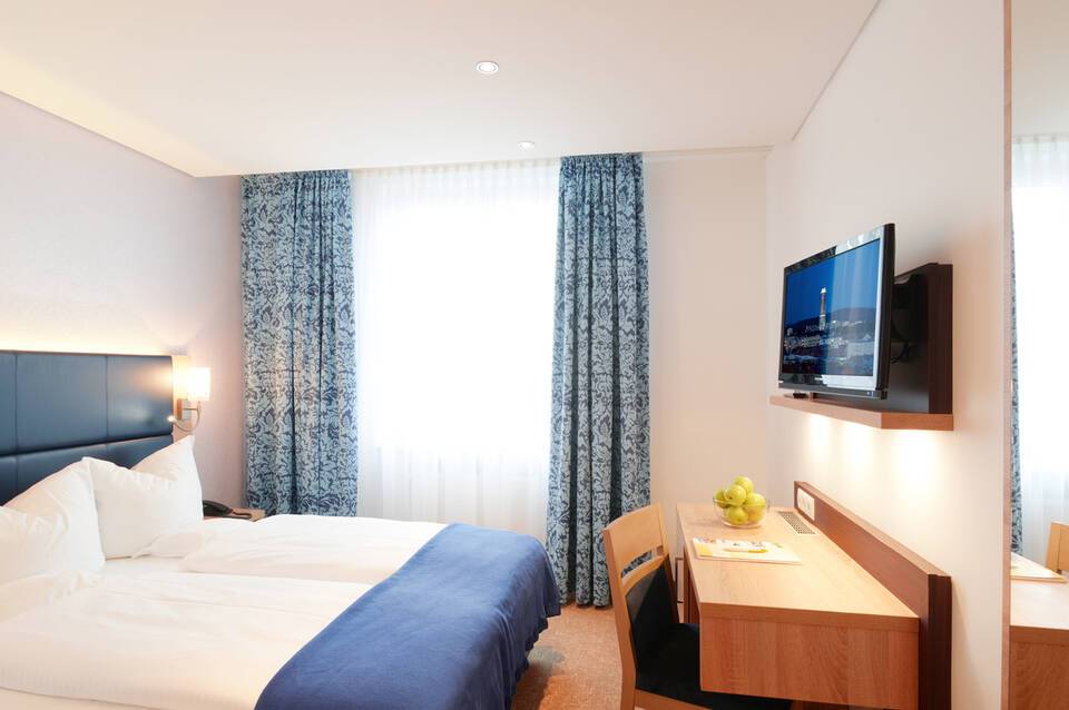 Ringhotel Loew's Merkur 2