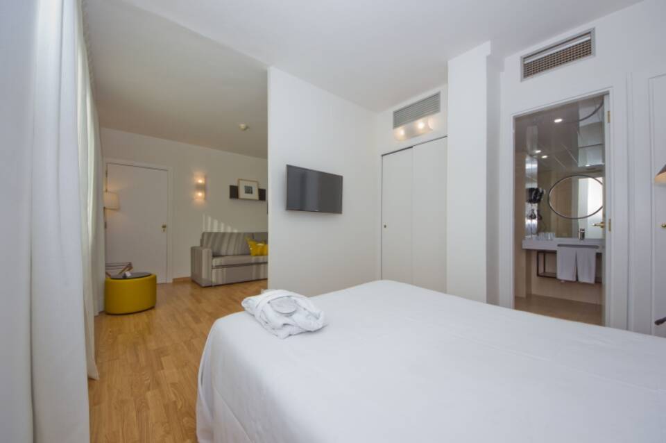 Aparthotel Atenea Vallès 3