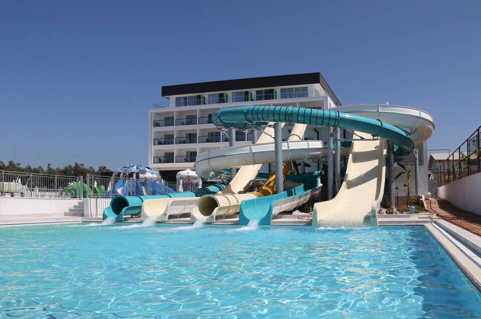 Lonicera West Hotel 4