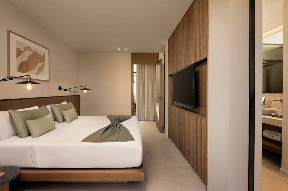 Royal Hideaway Corales Villas 4