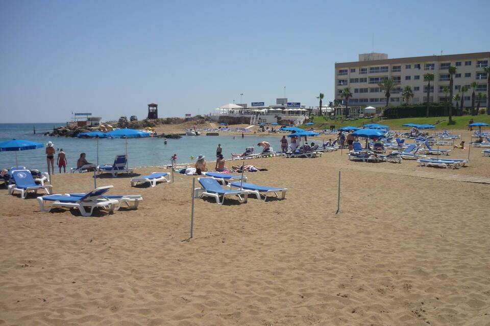 Penelope Beach Hotel 4