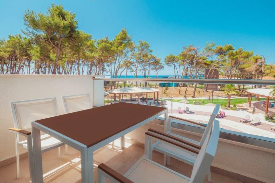 Azul Beach Resort Montenegro 4