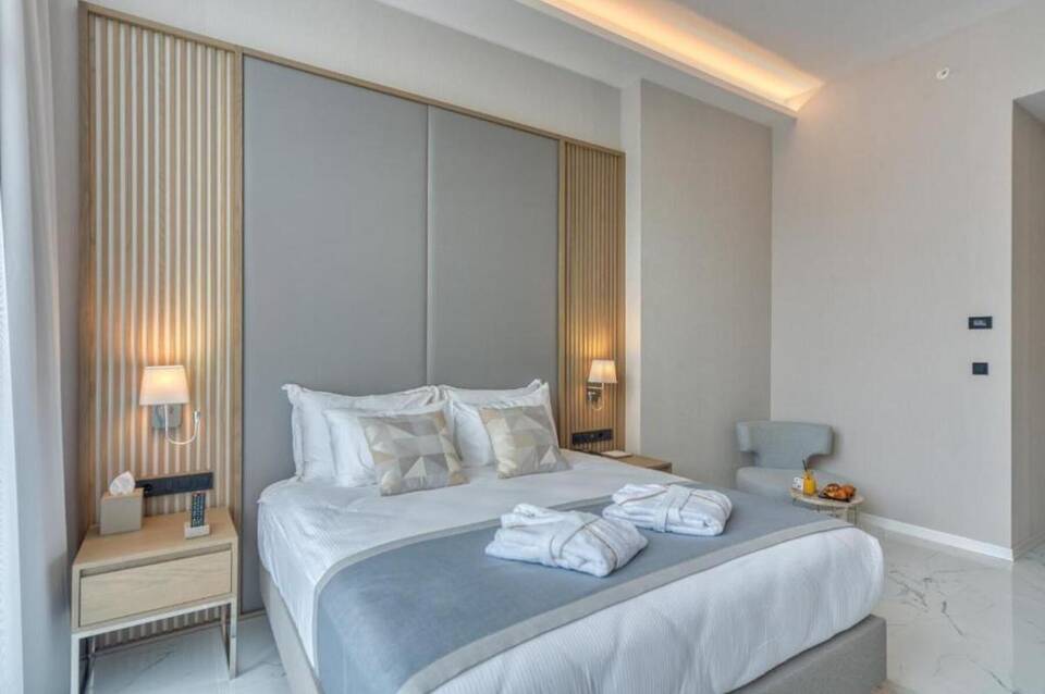 Hyatt Regency Kotor Bay Resort 4
